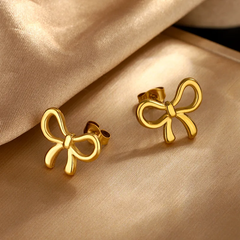 18K gold plated Cute Bow Necklace & Stud Set