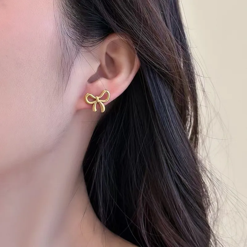 18K gold plated Cute Bow Necklace & Stud Set