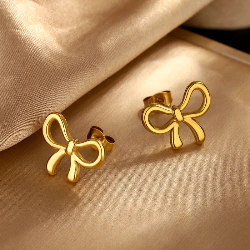 18K gold plated Cute Bow Necklace & Stud Set