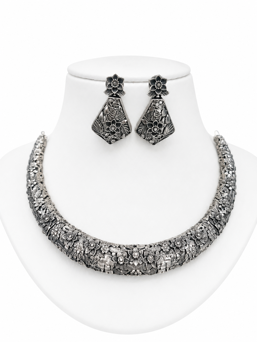 Heritage Oxidized Choker Necklace Set