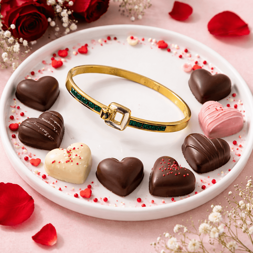 Emerald Buckle Gold Plated Openable Small Size Kada