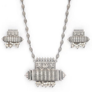 Contemporary Square Shape  necklace set