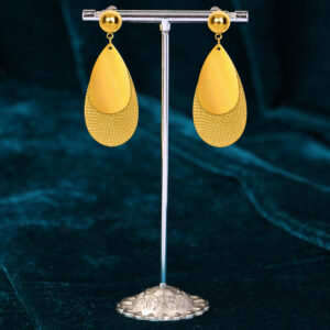 Gold plated drop earring