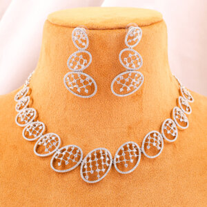 Contemporary American diamond necklace set
